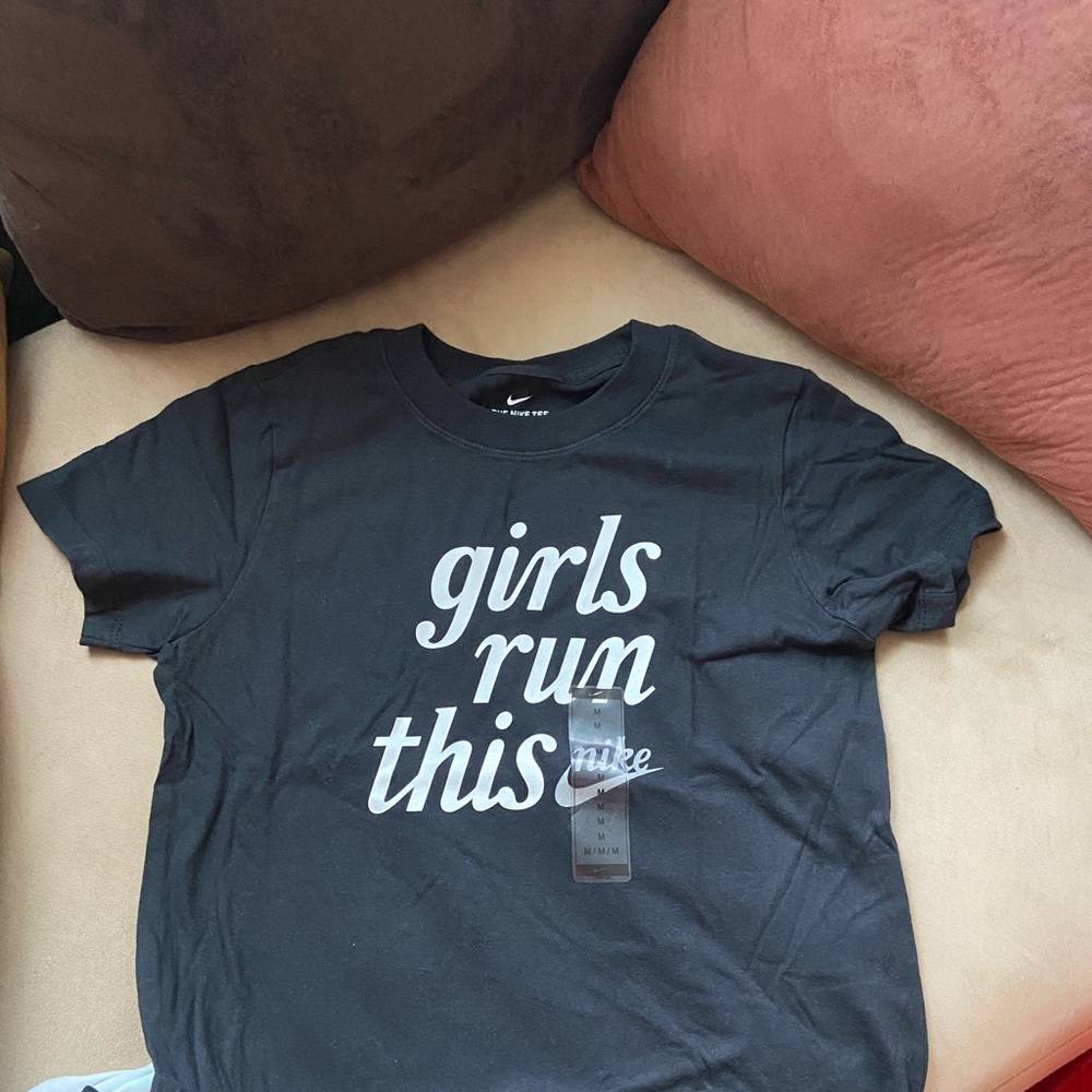 Nike shirt youth